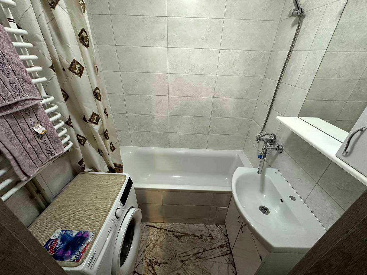 1879125980210930