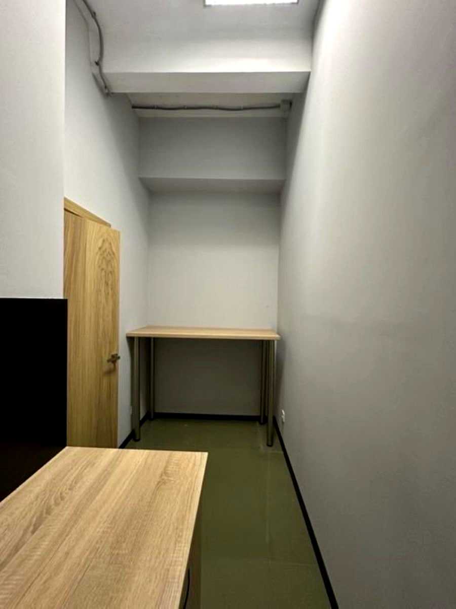 1879126536137663