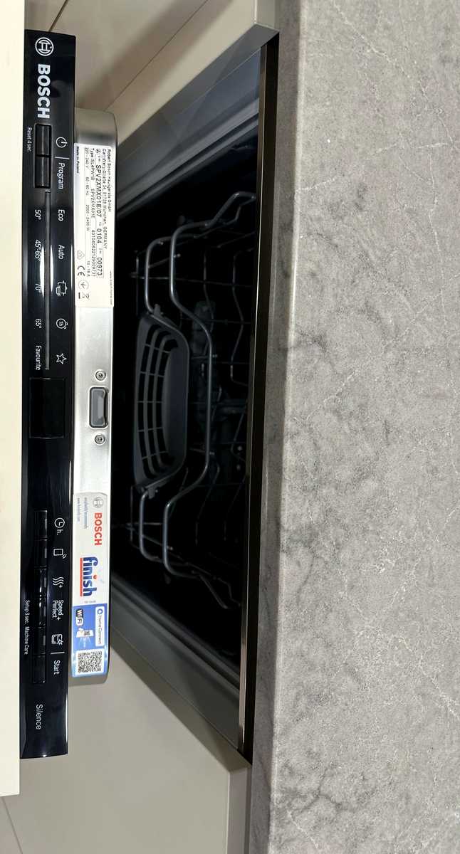 1879128751728704