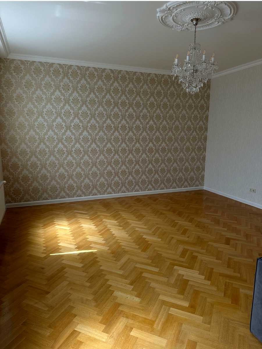 1879133192600961