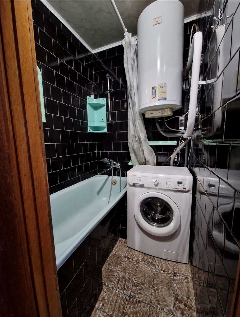 1879134928945334