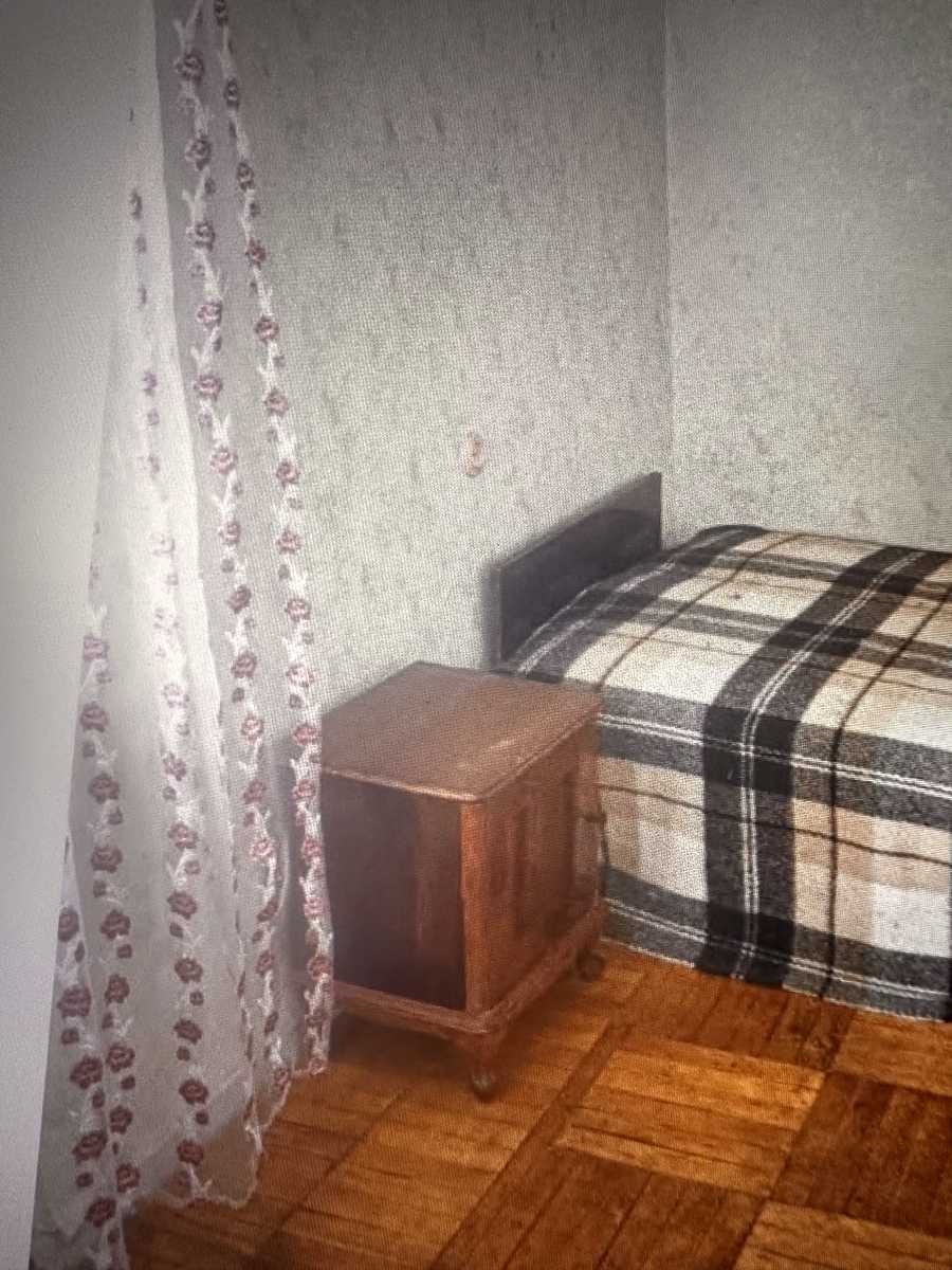 1879139000678112