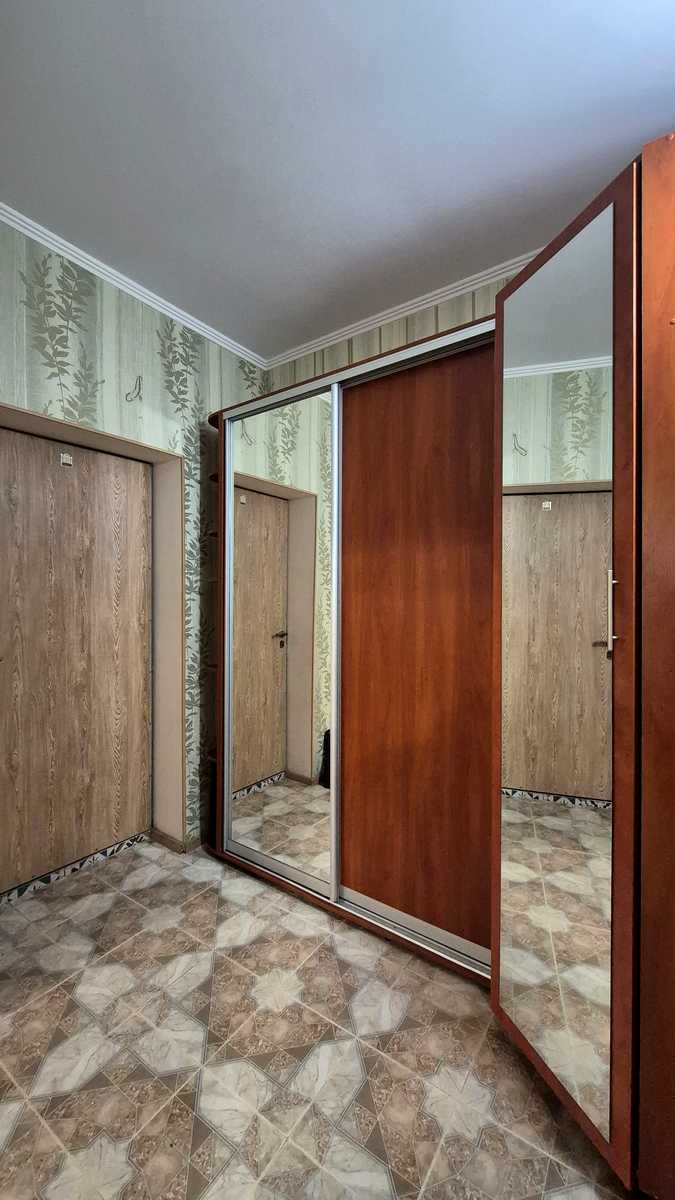 1879142756559874