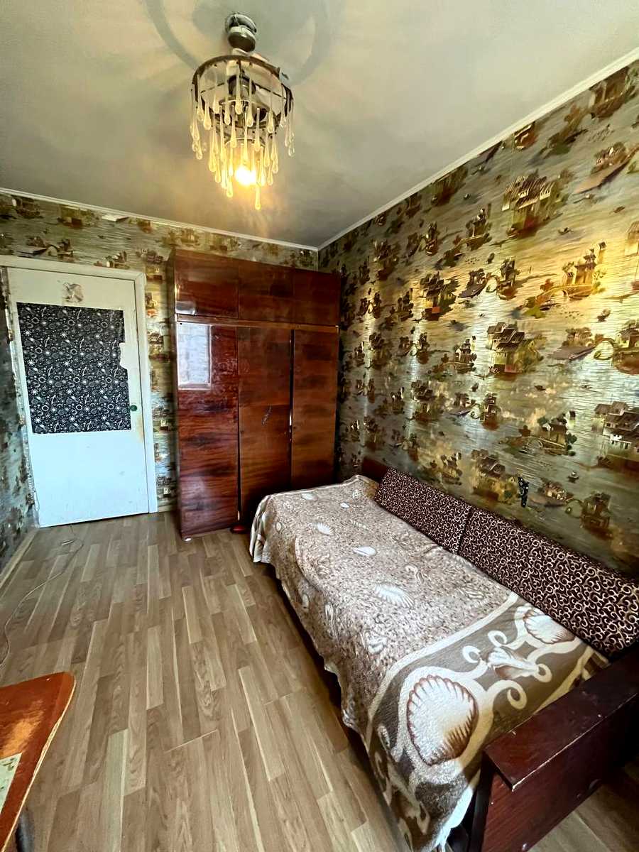 1879157659237095