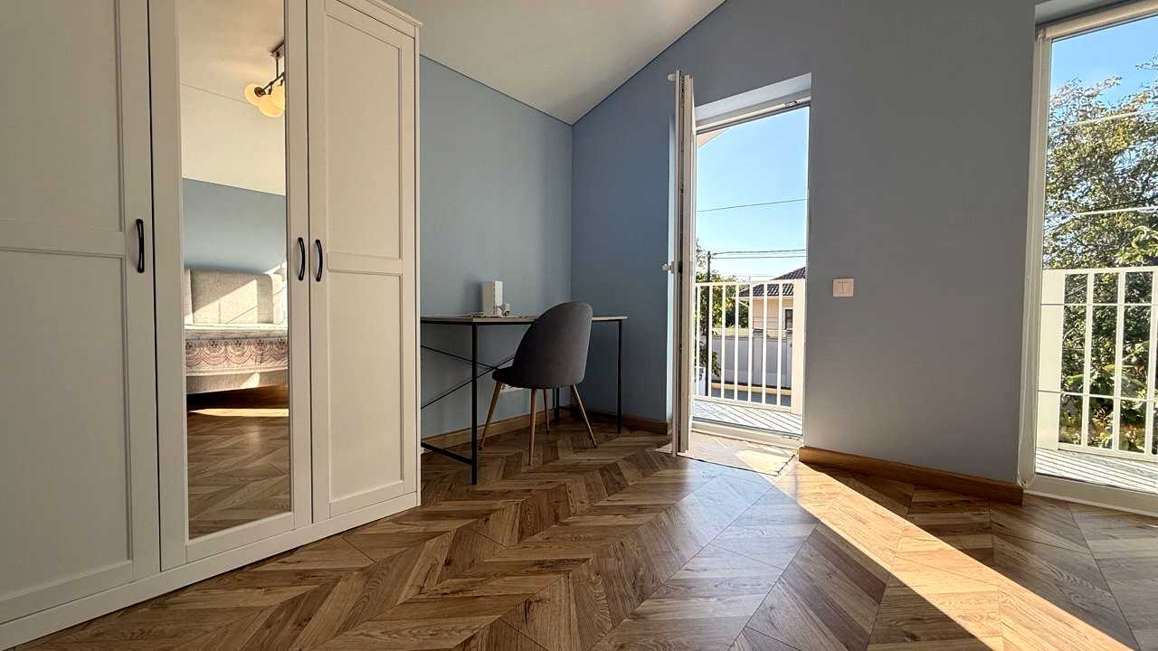 1879186776270861