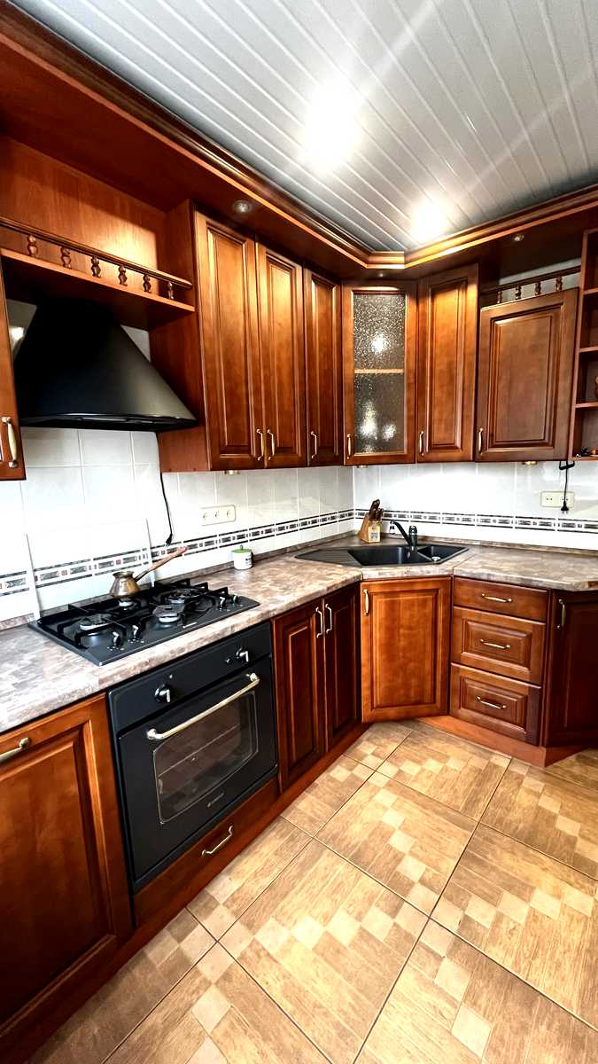 1879188830927999