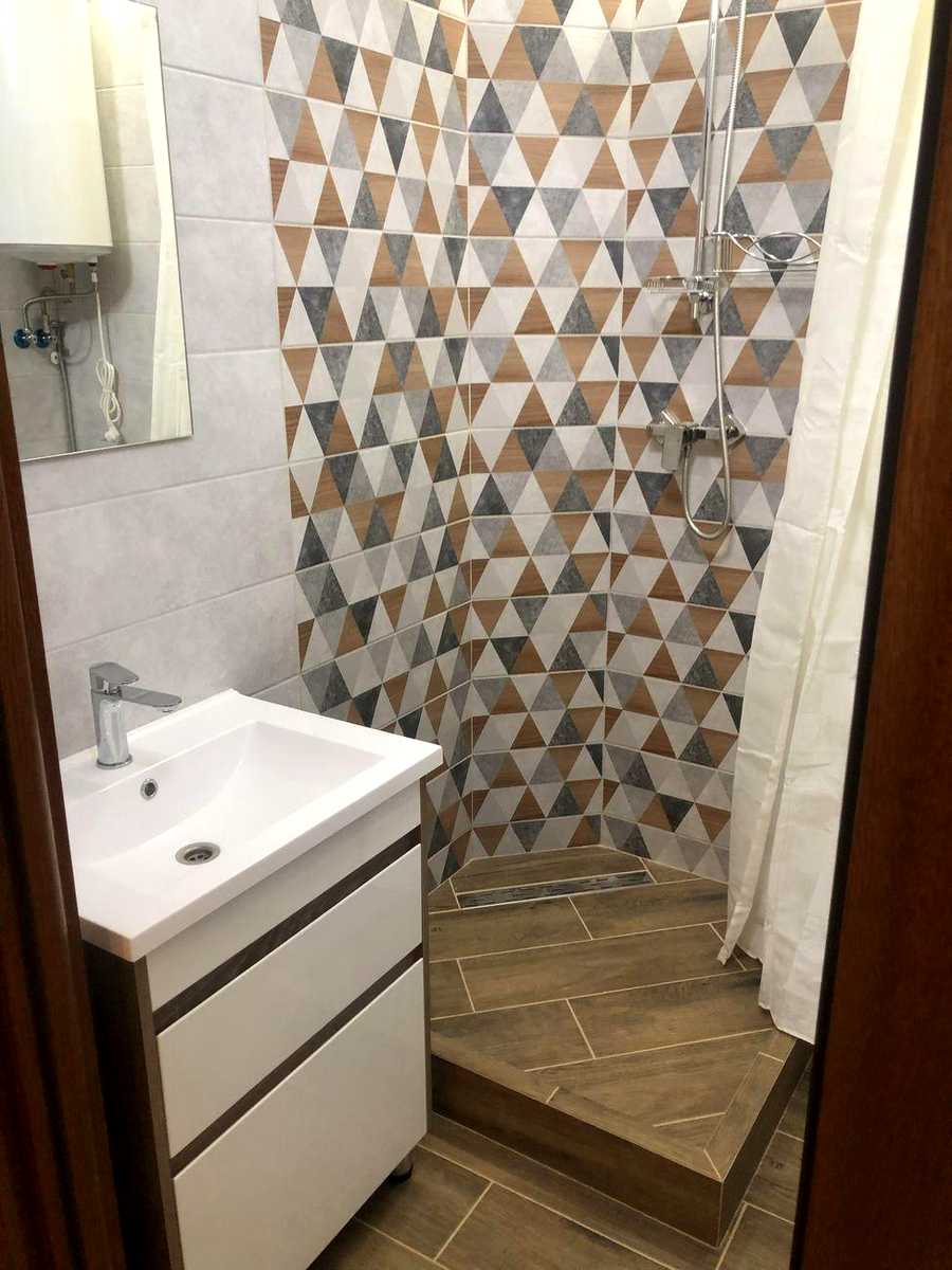 1879193455461475