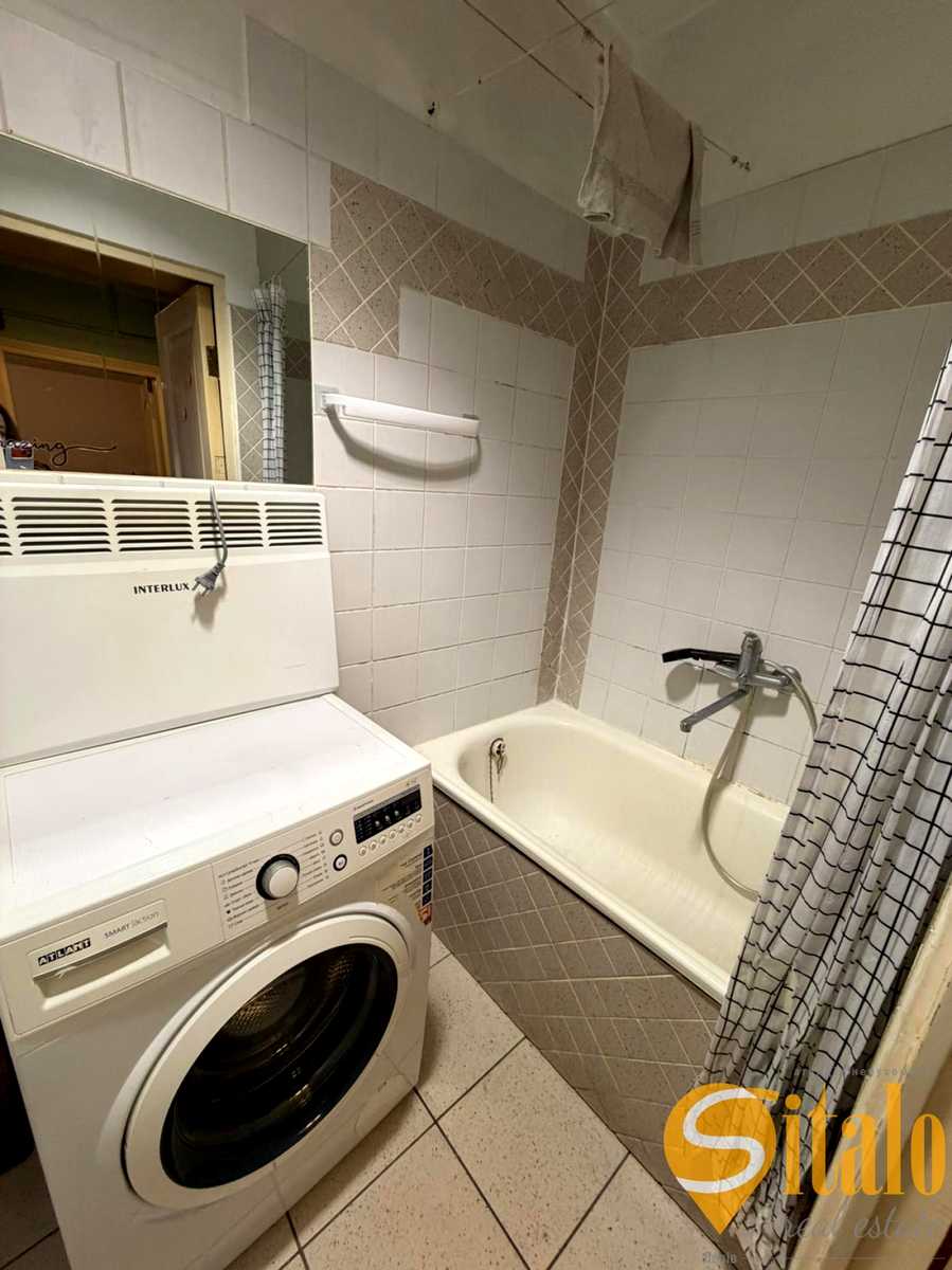 1879193973971825
