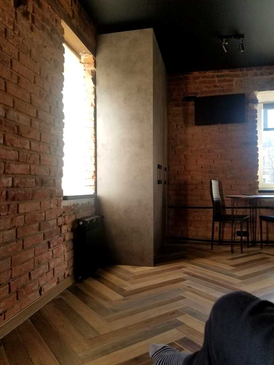 1879194567436858