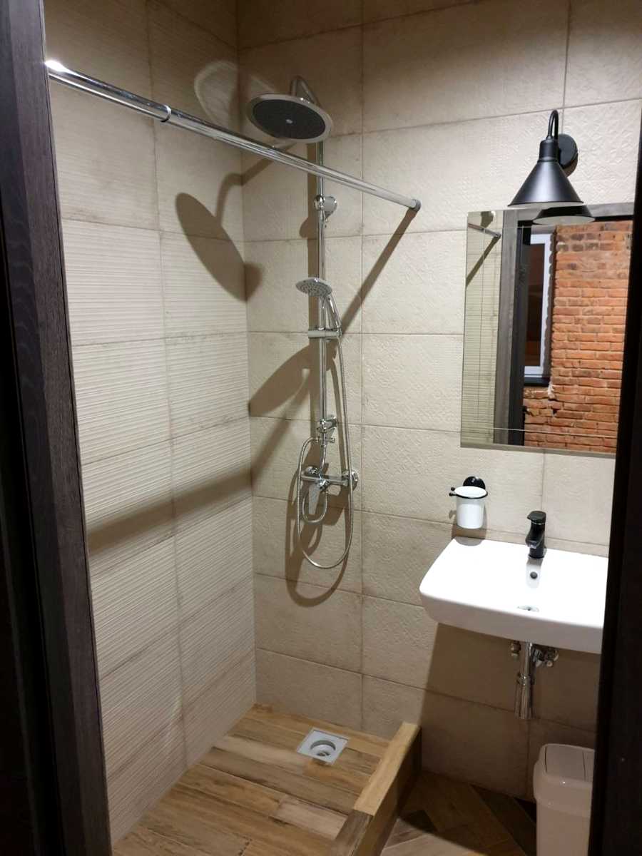 1879194568624408