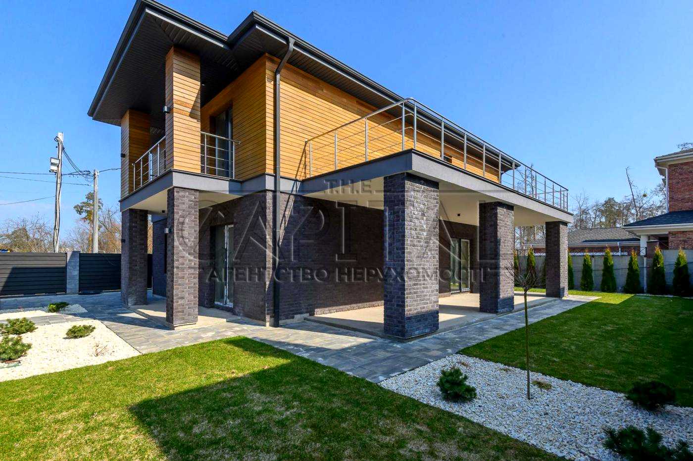 1879195172689533