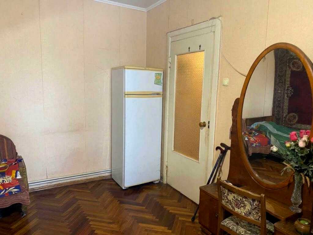 1879195648603404