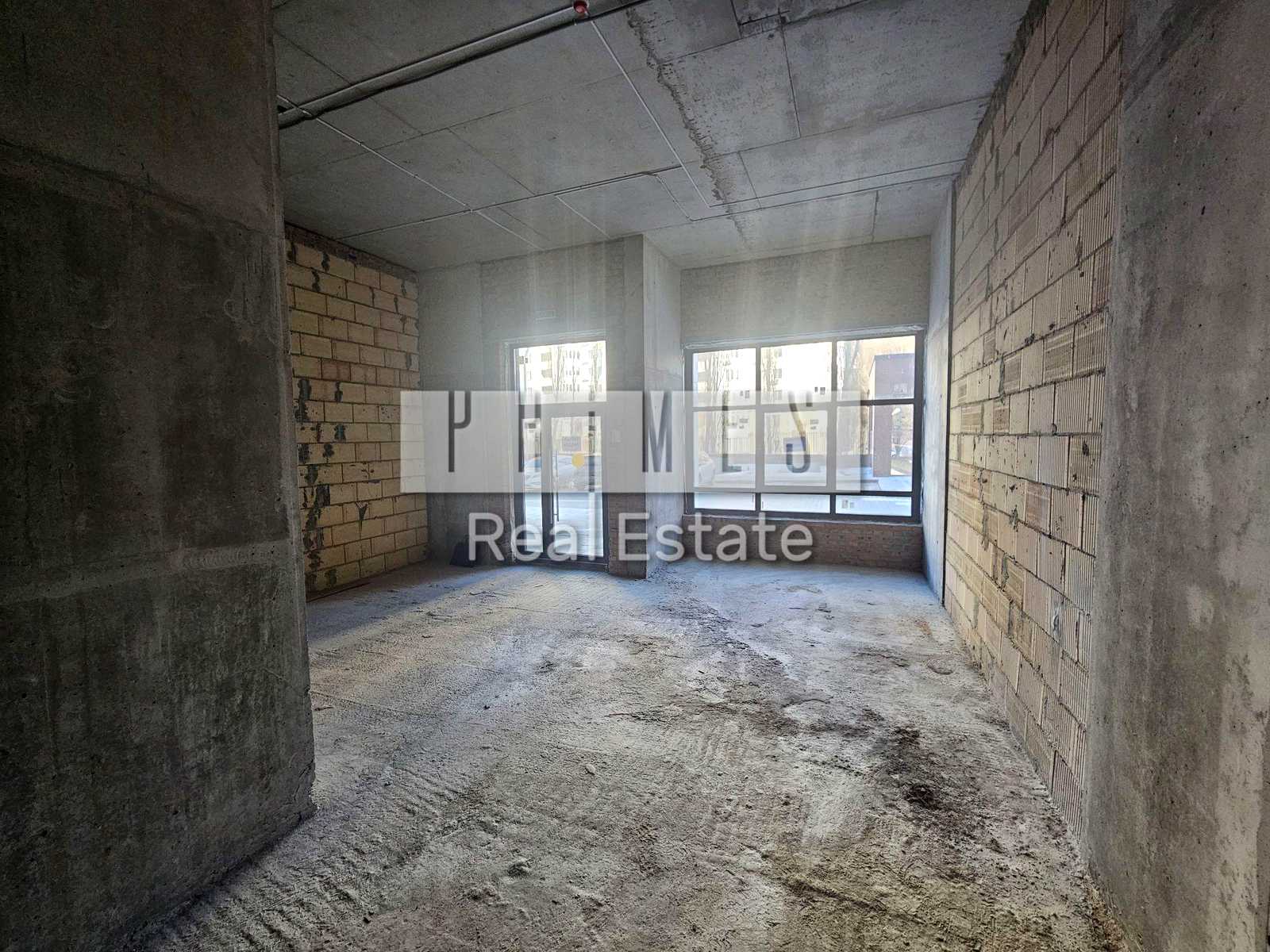 1879198283756304