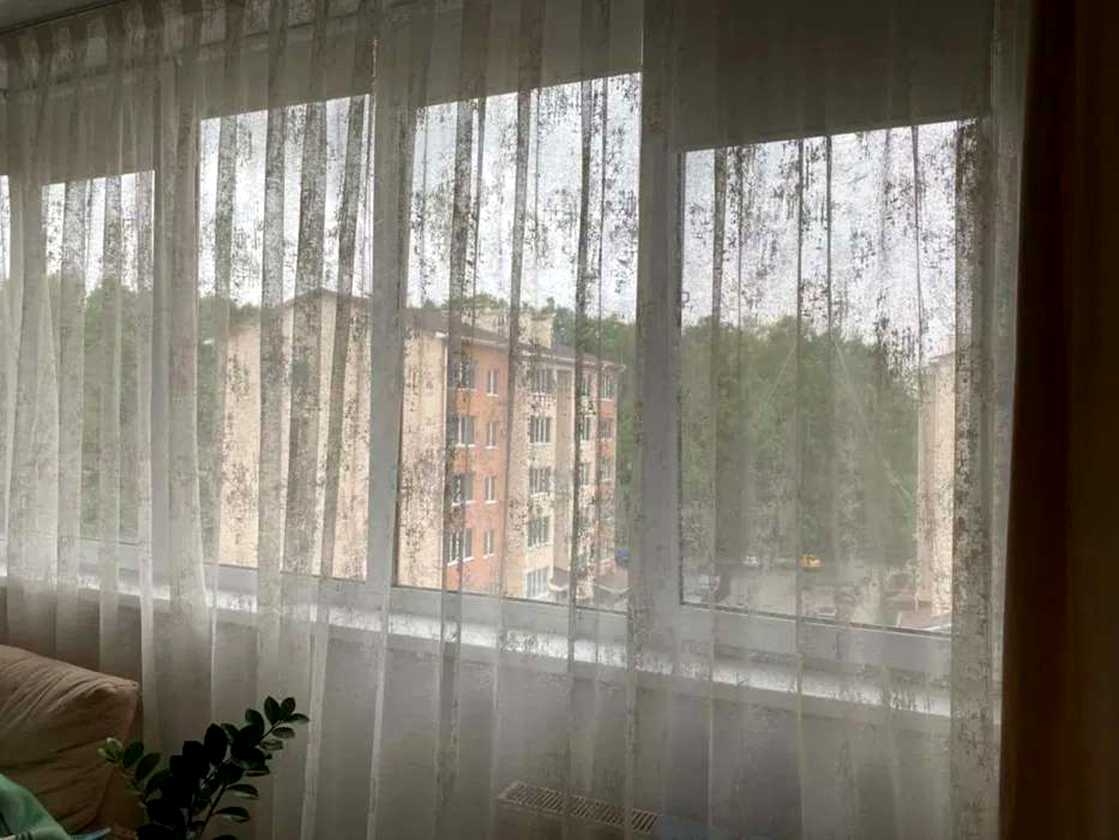 1879198335382330