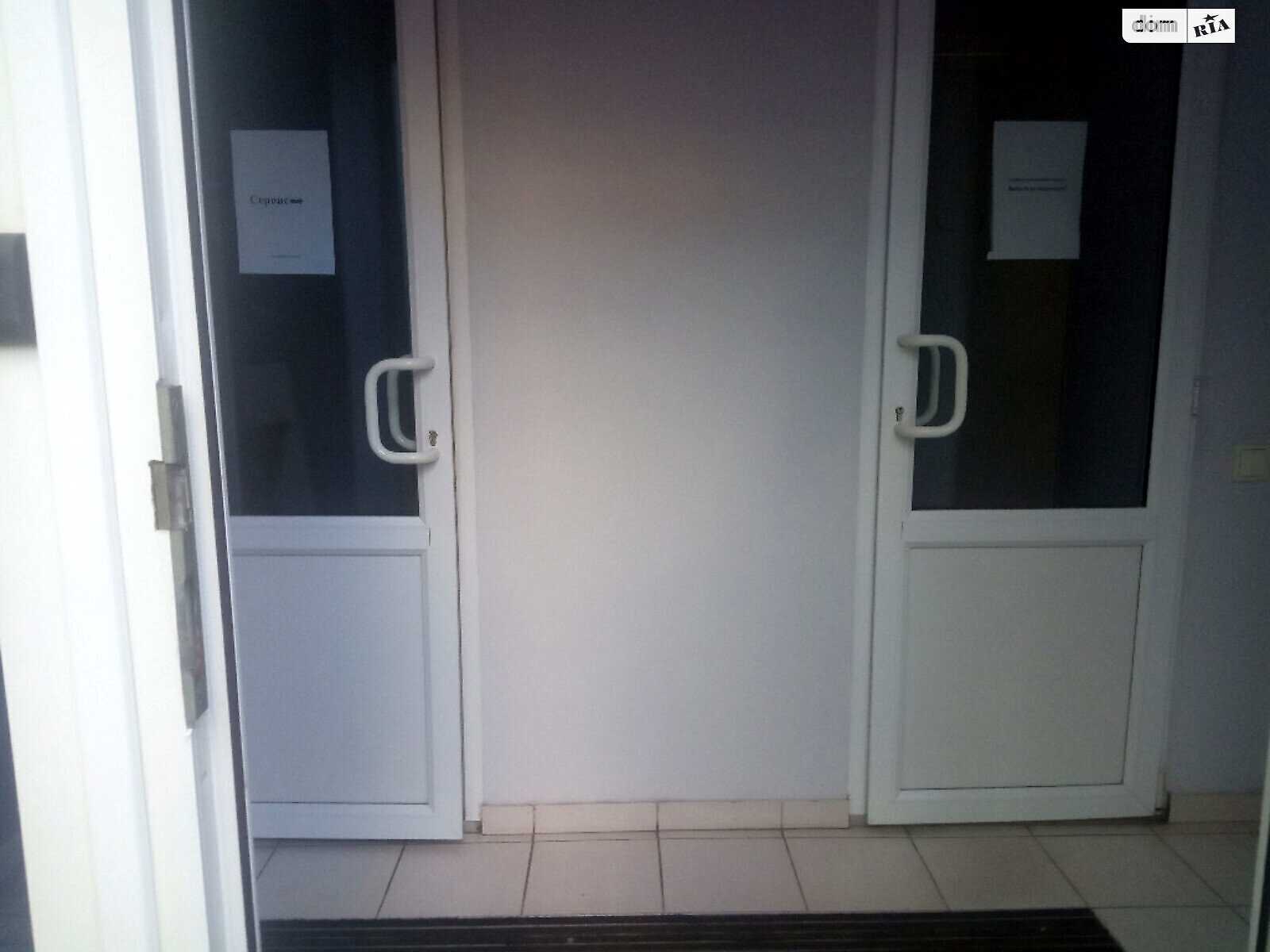1879198829437504