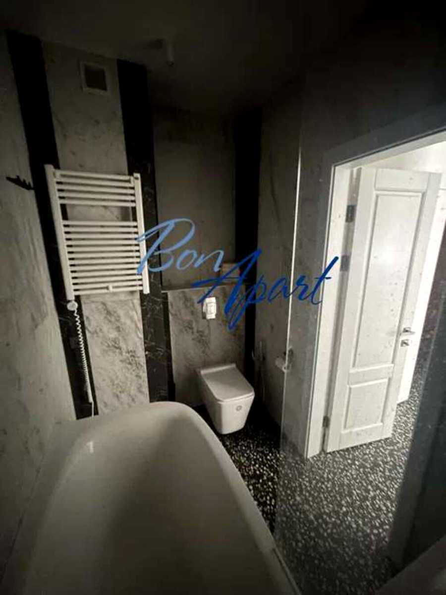 1879200375967354