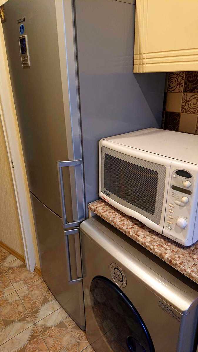 1879202169676624