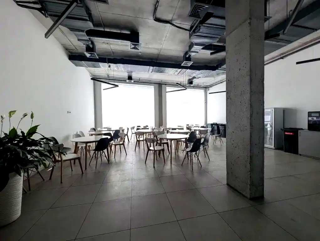 1879204880967960
