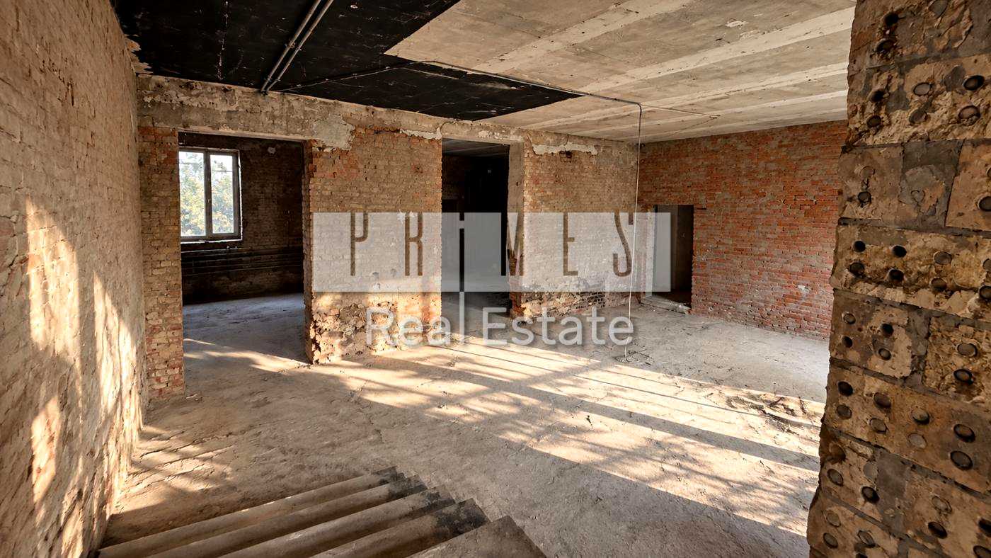 1879207886648384