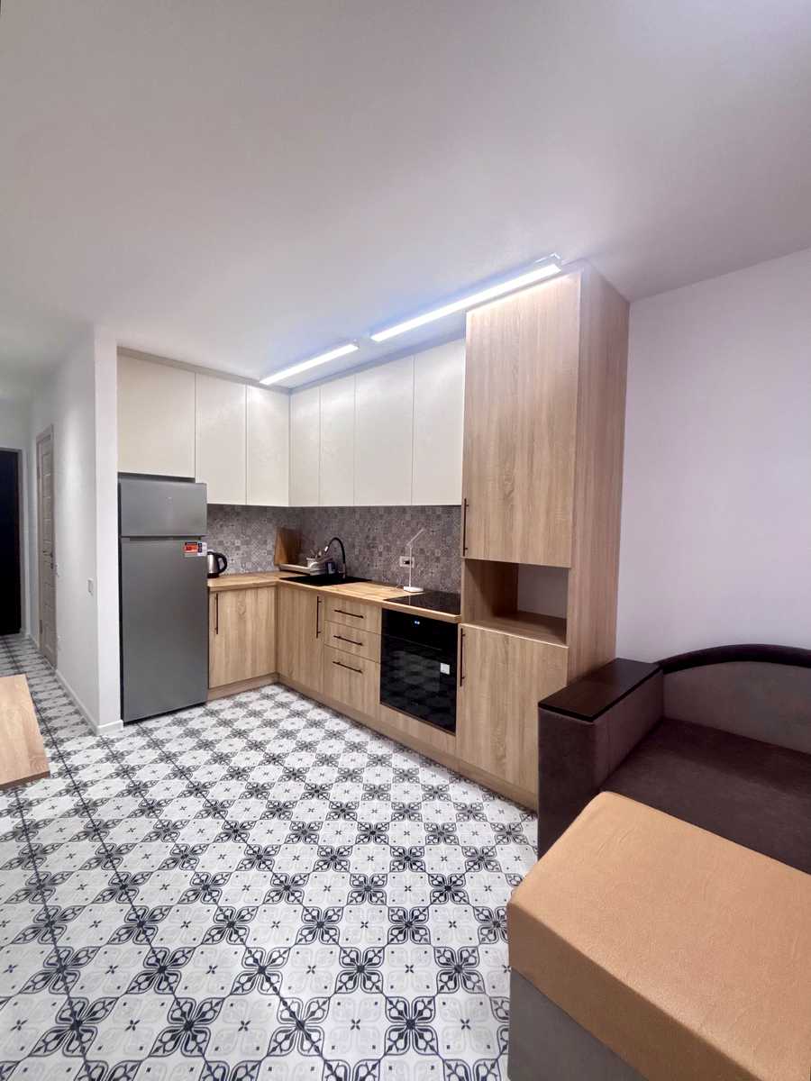 1879208573963616