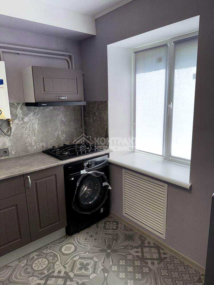 1879208630883684