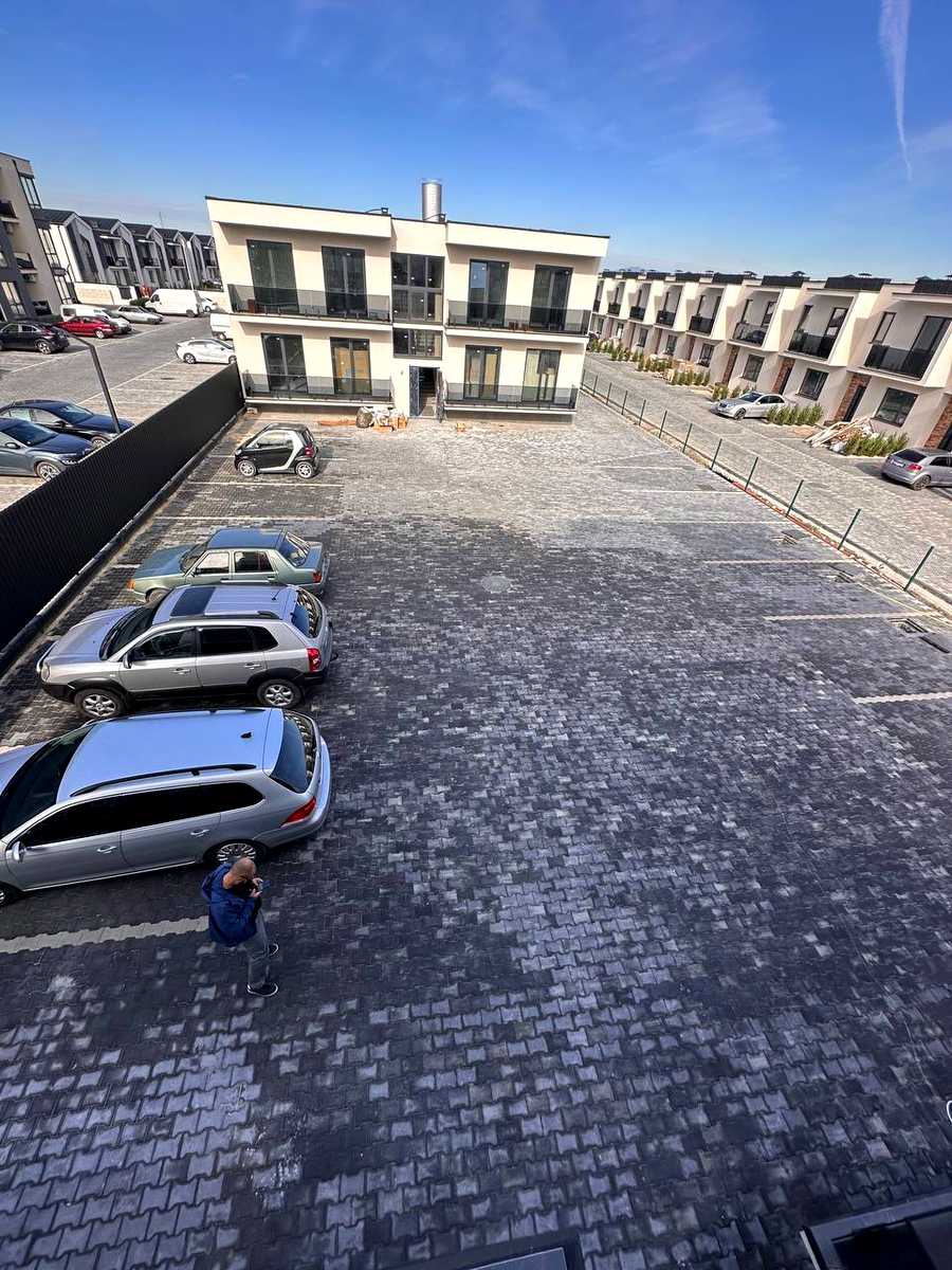 1879209970375275