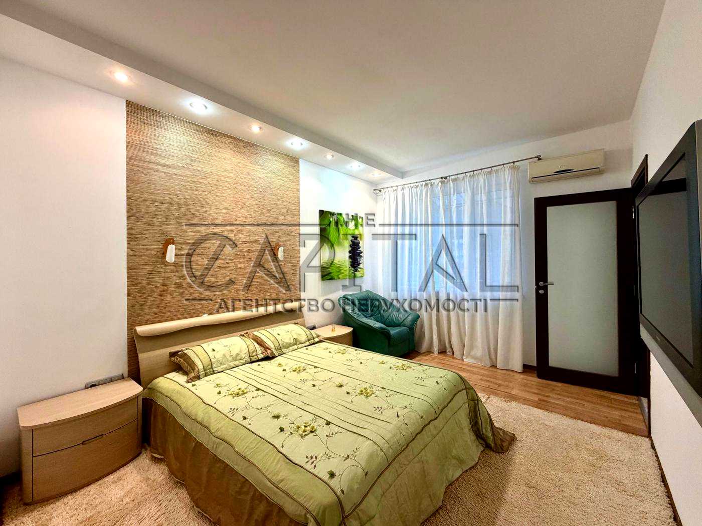1879210582377917