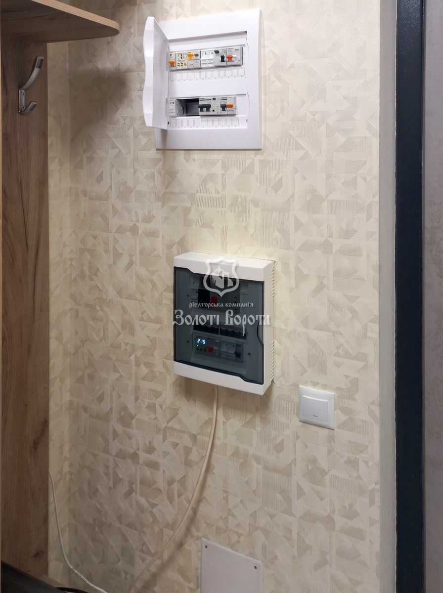 1879210618664975