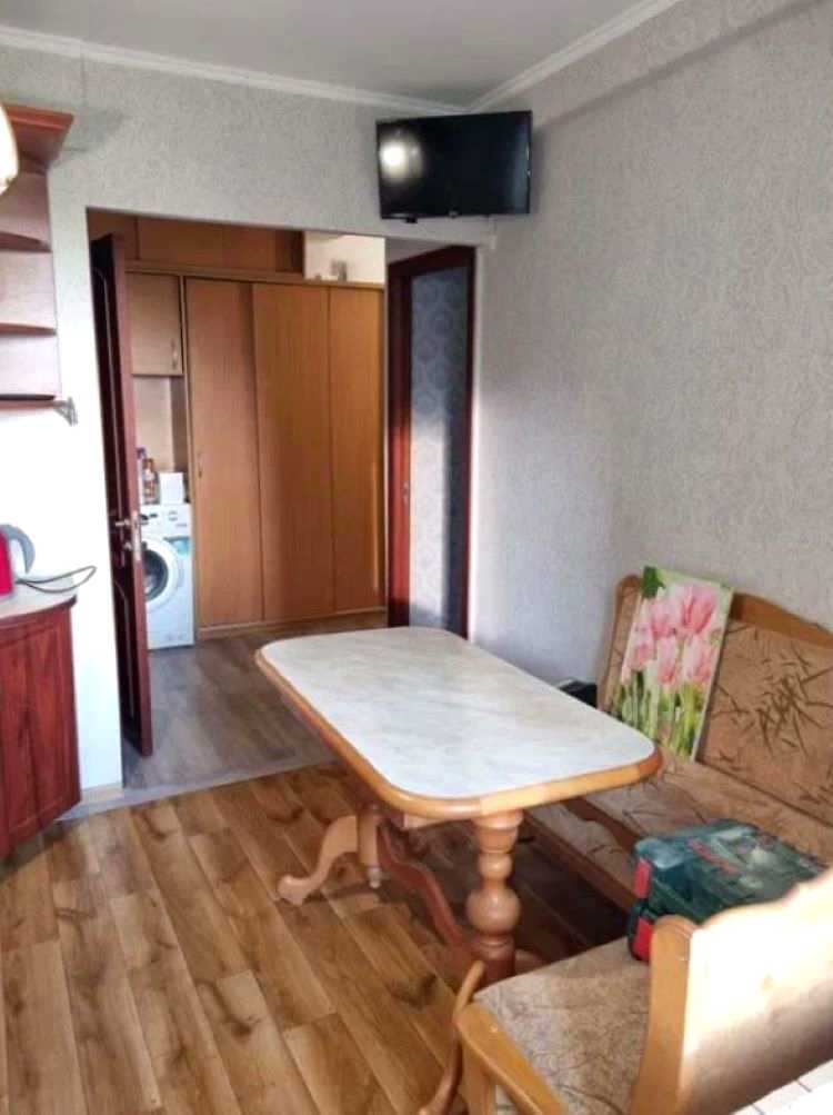1879215169055429