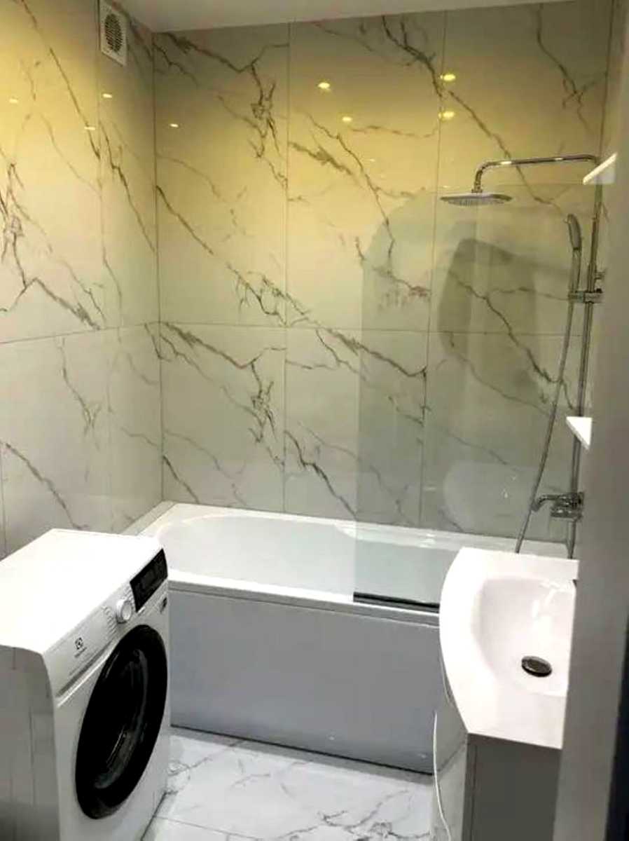 1879217779135245