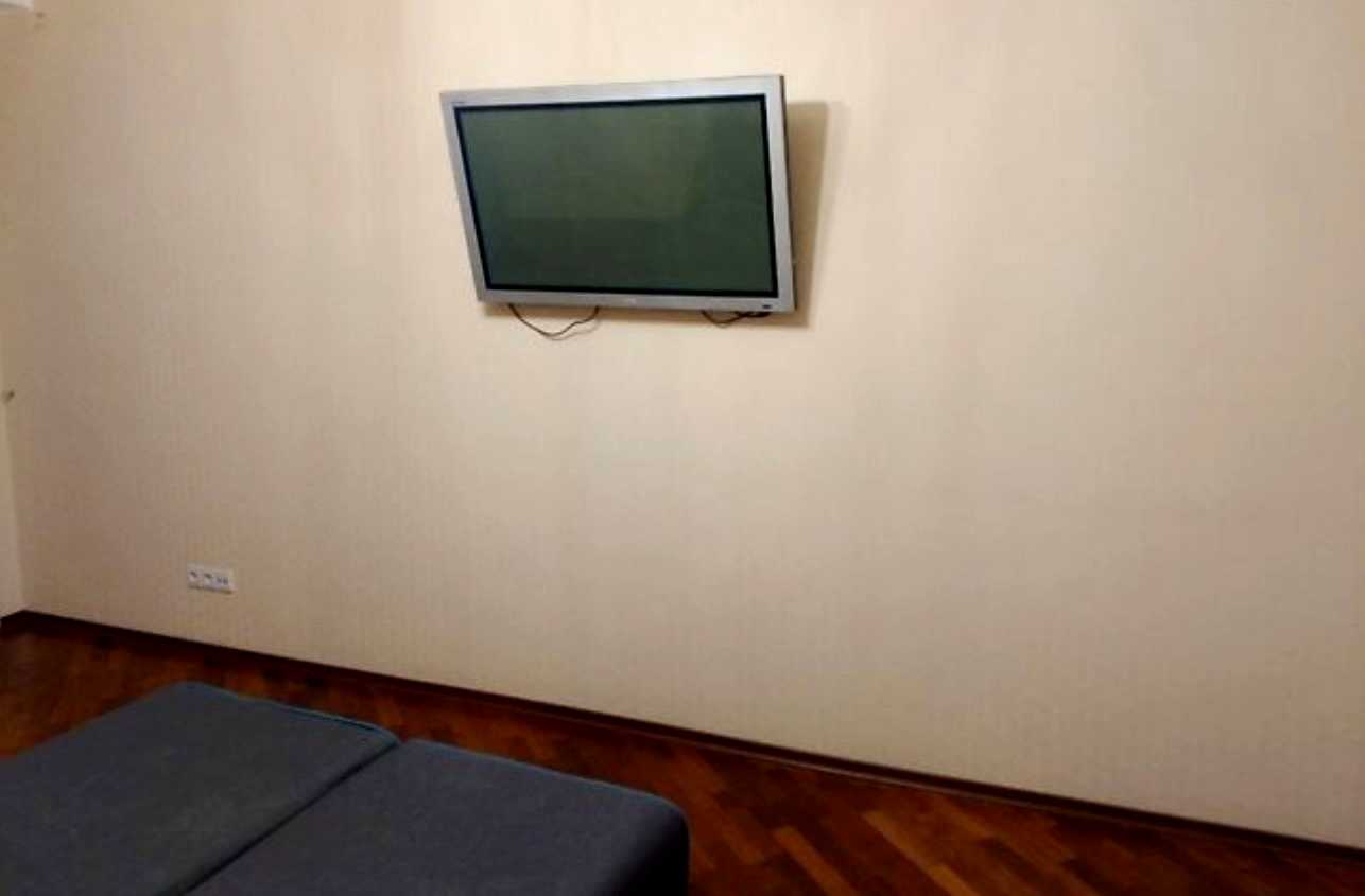 1879221648662056