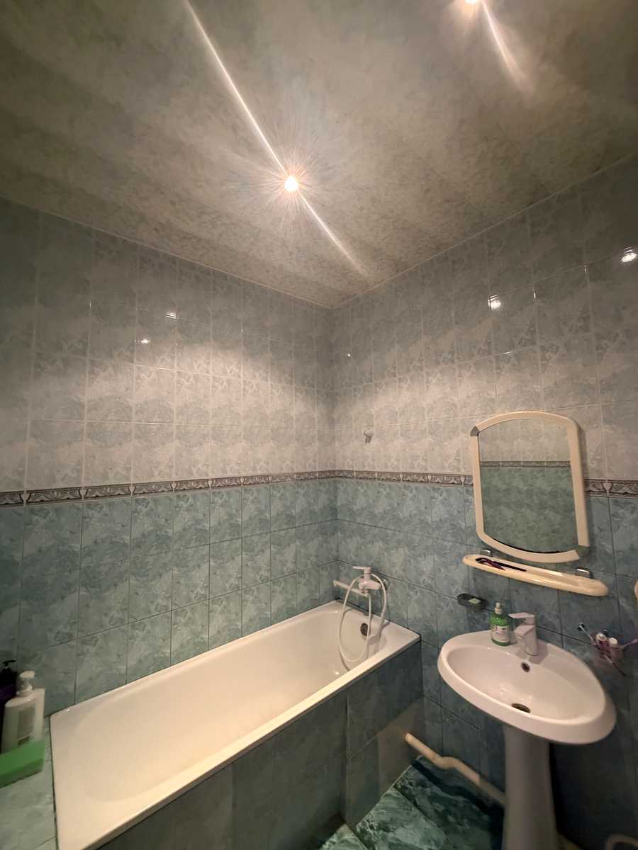 1879225574948112
