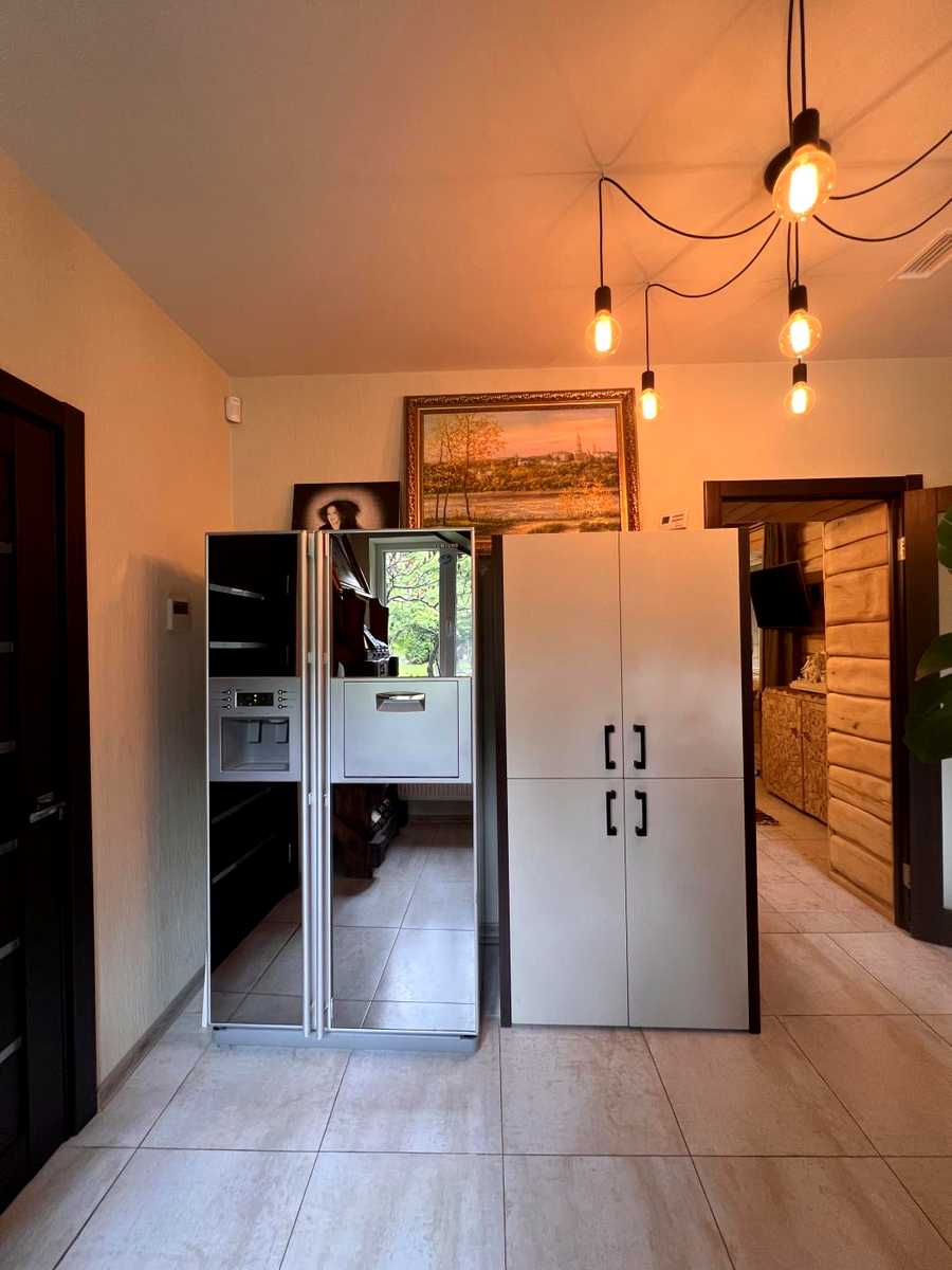 1879230543032403