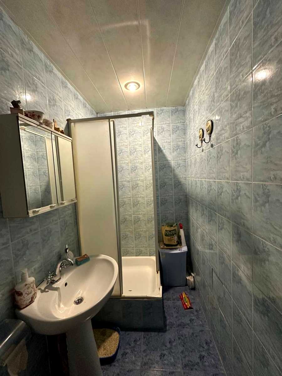 1879233384421086
