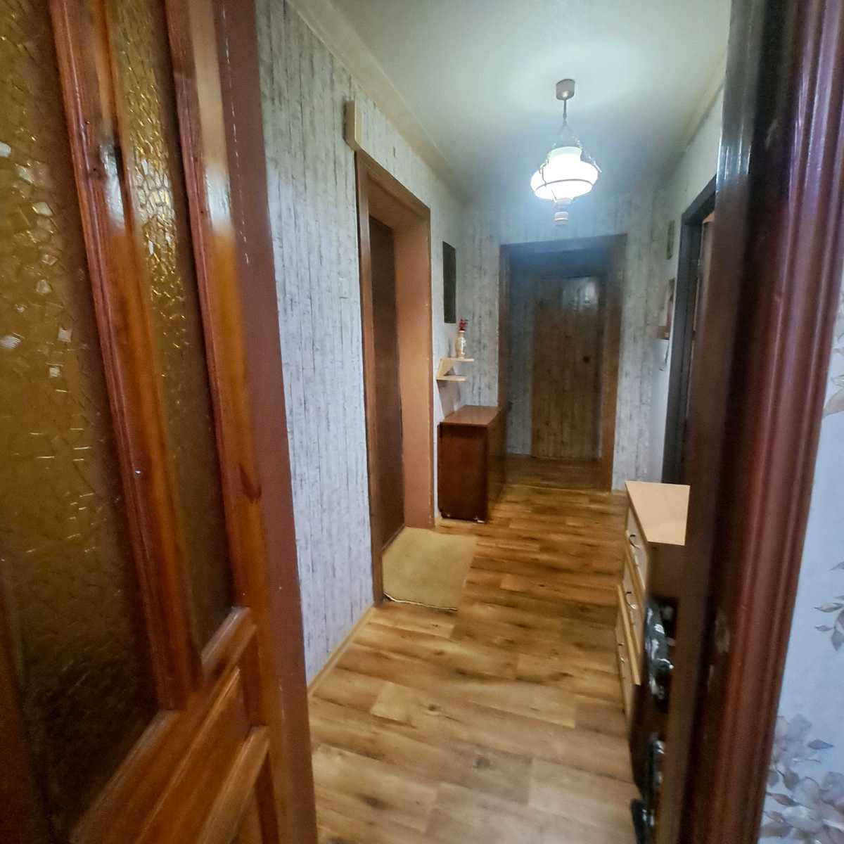 1879233598065983
