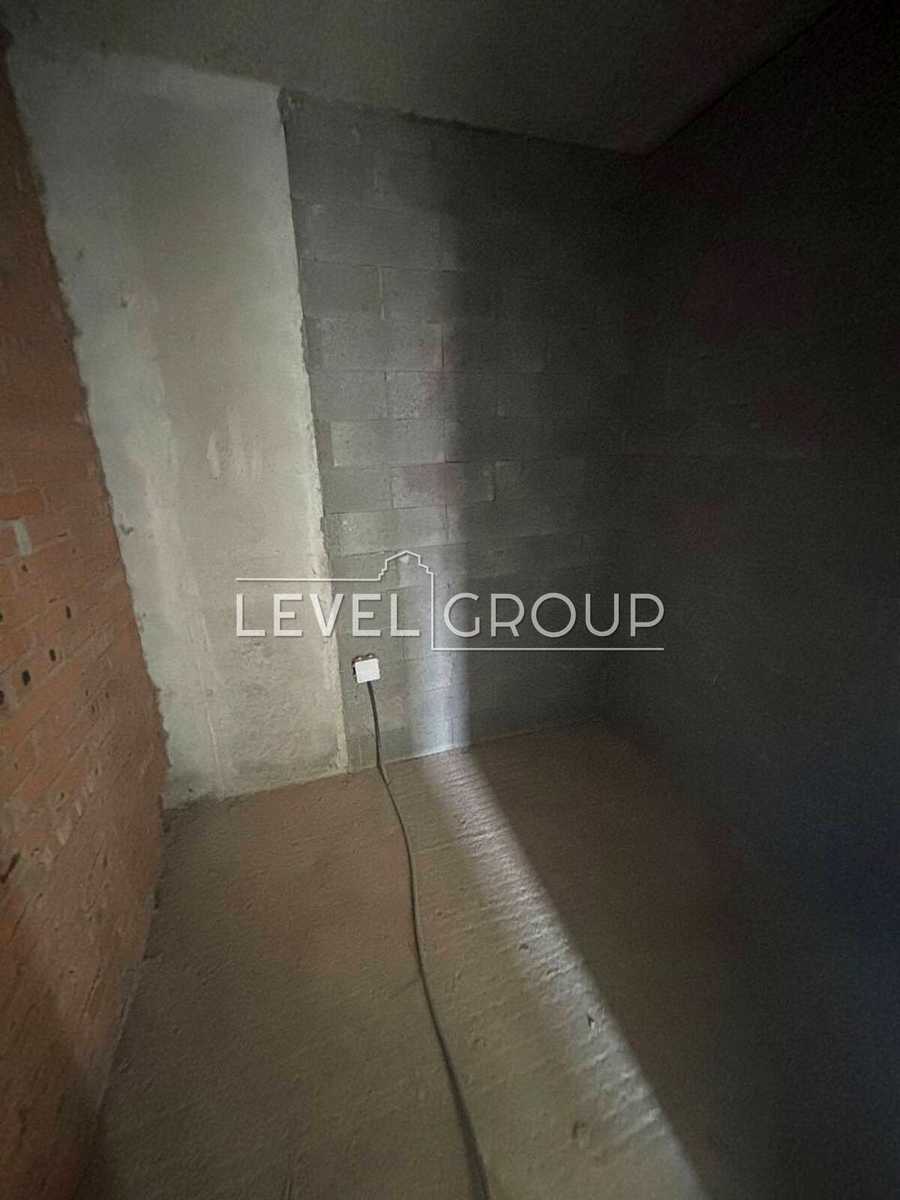 1879234745217971