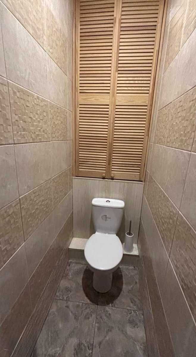 1879234907895600