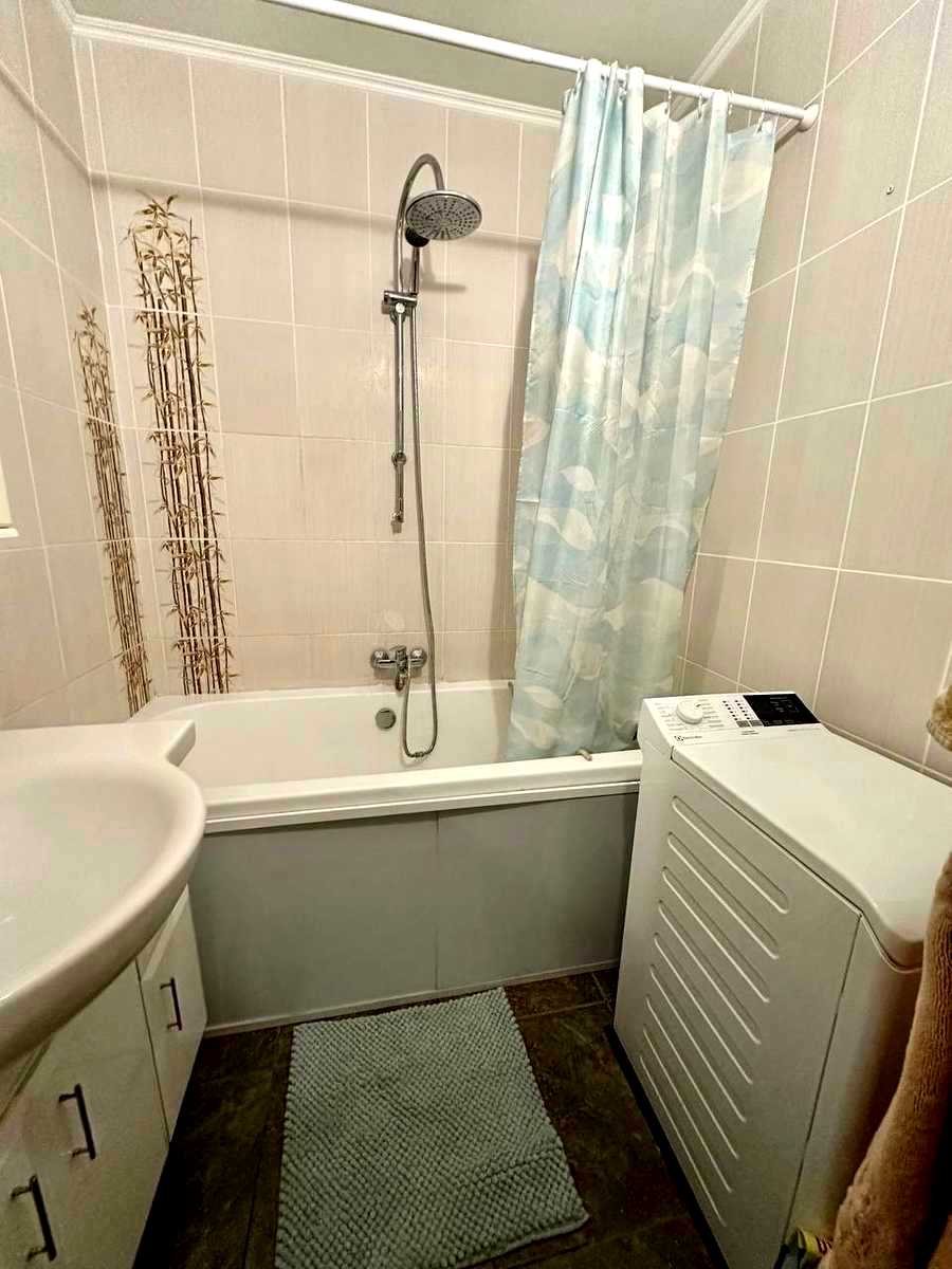 1879241926670854