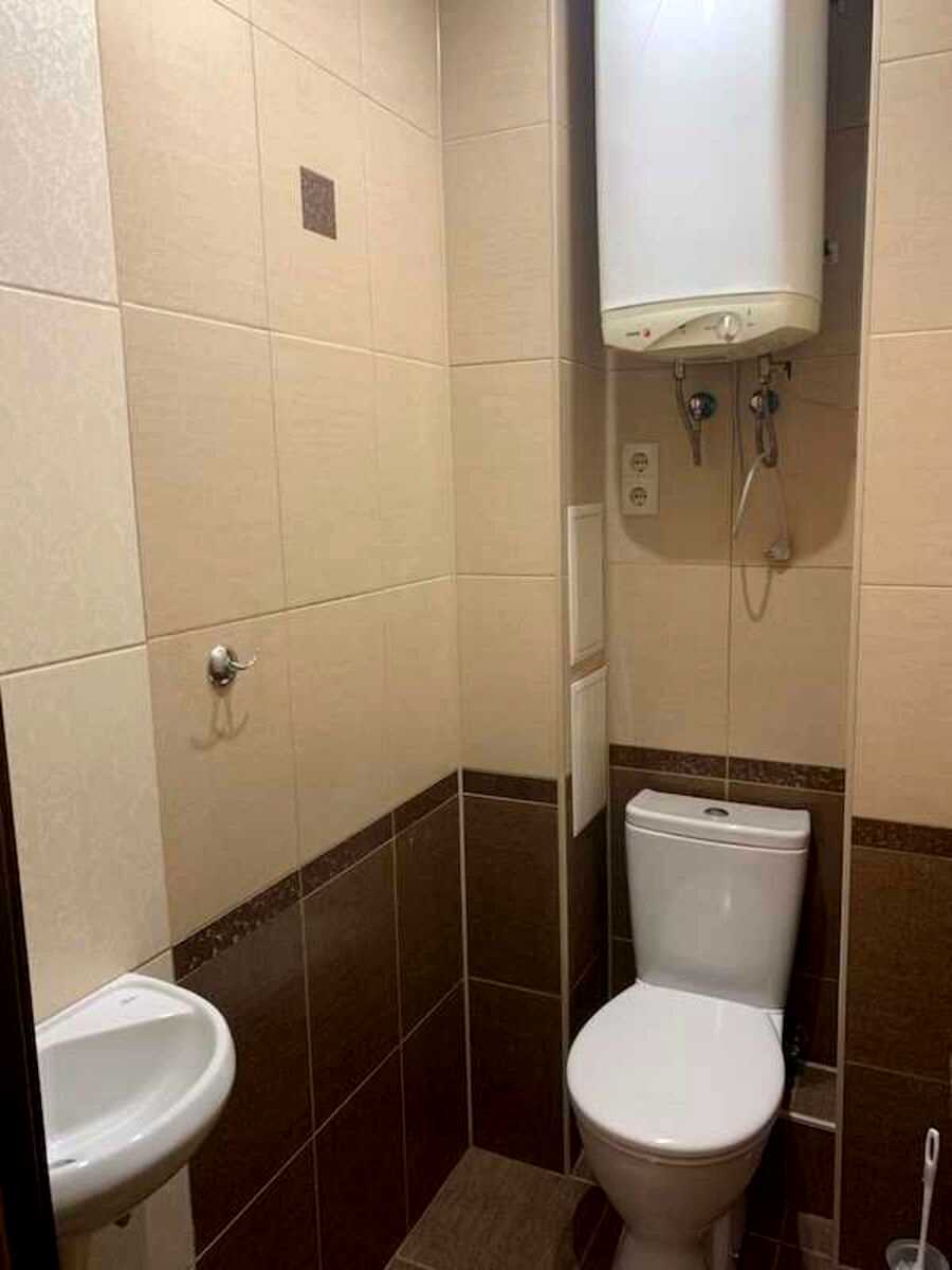 1879273198446639