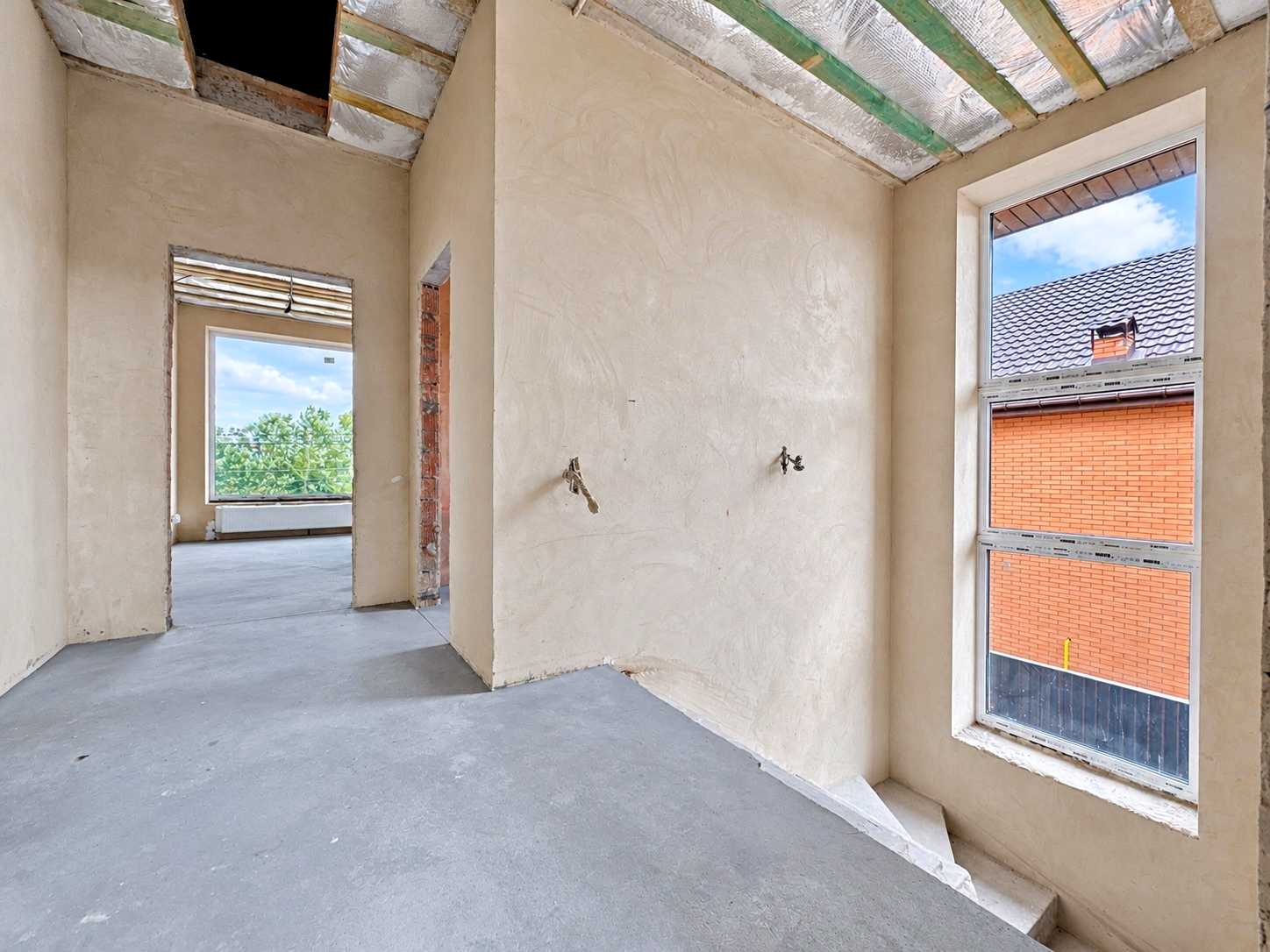 1879281479253497
