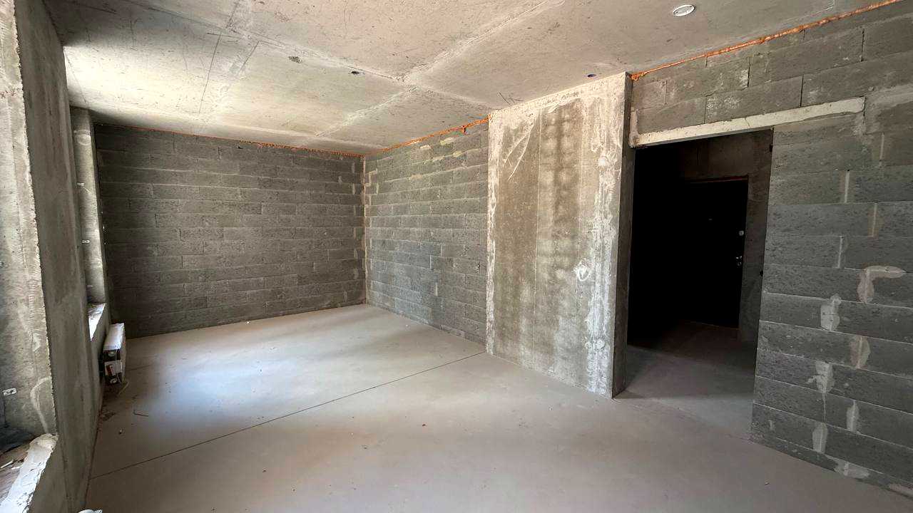 1879284556284392