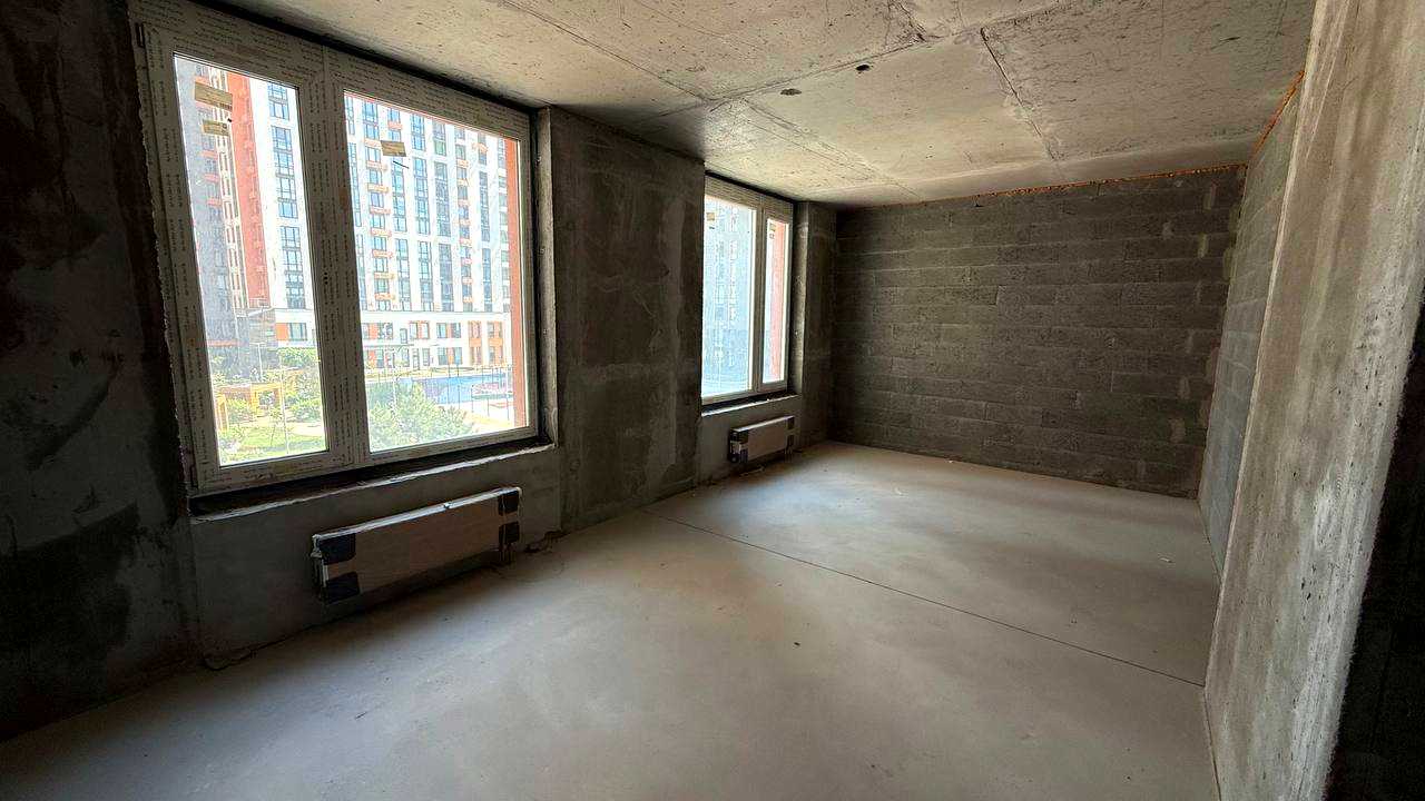 1879284556324297
