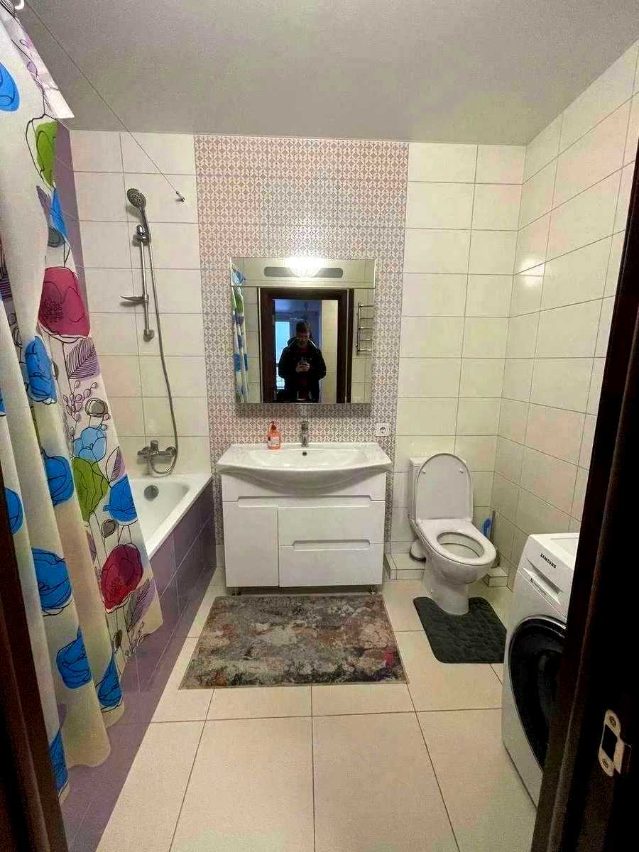 1879285461987235