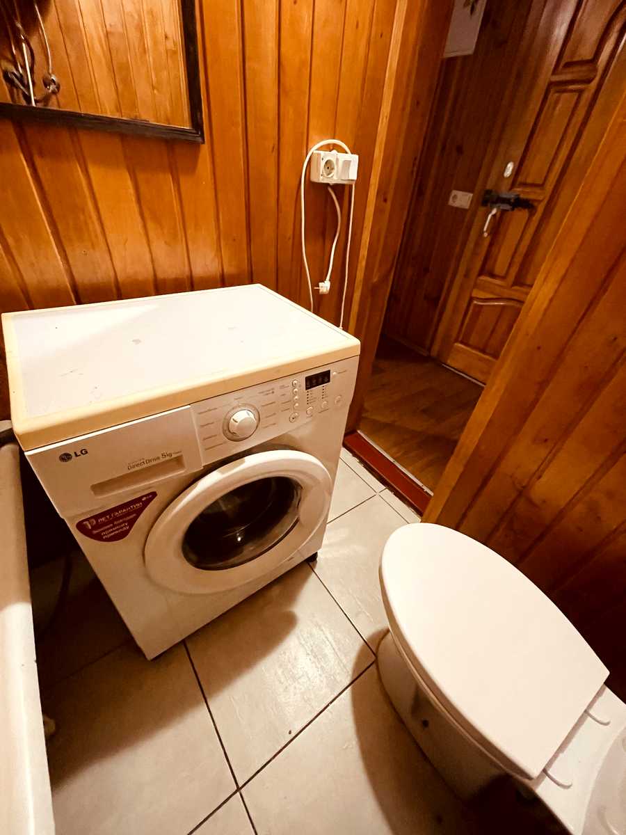 1879295066742507
