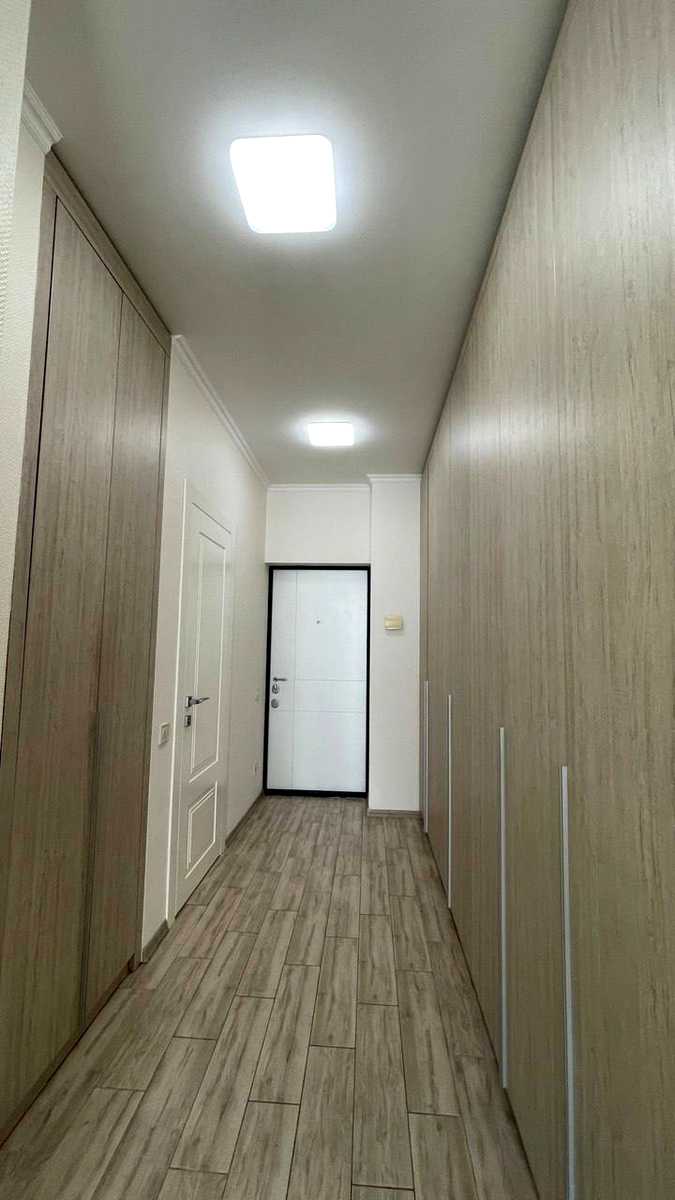 1879295436472269
