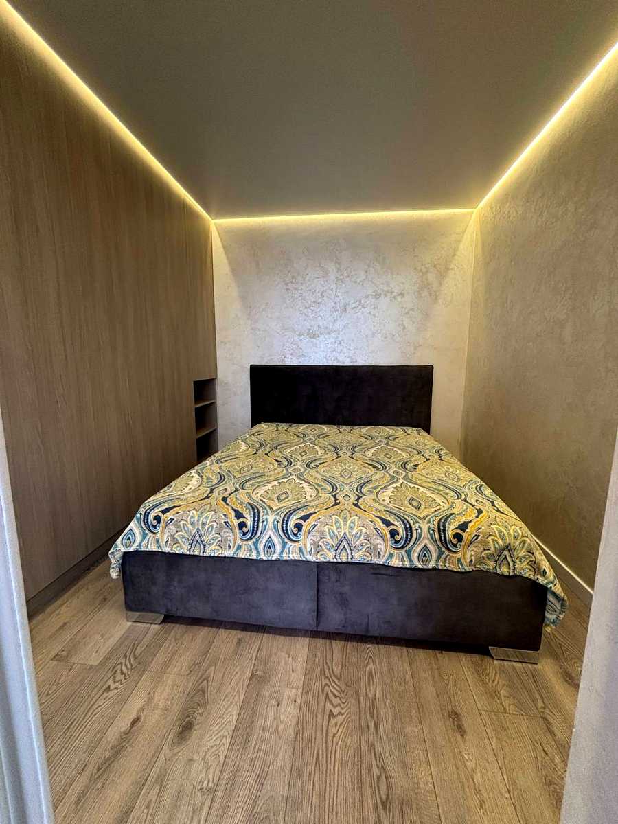 1879296257044119
