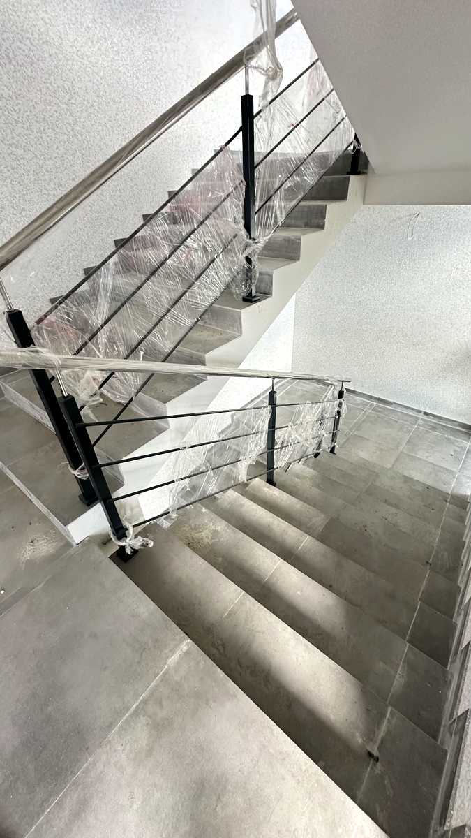 1879297143532983