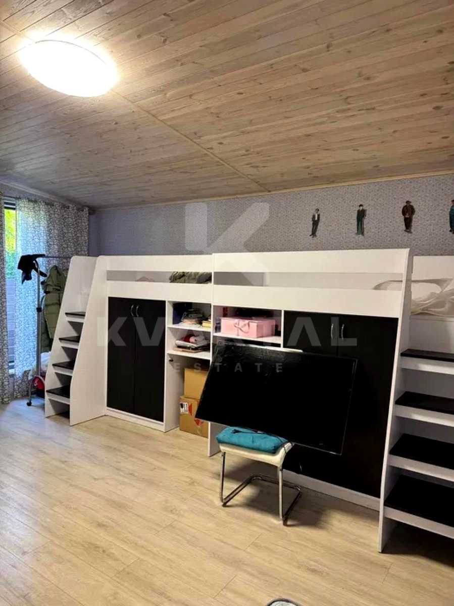 1879300874324583