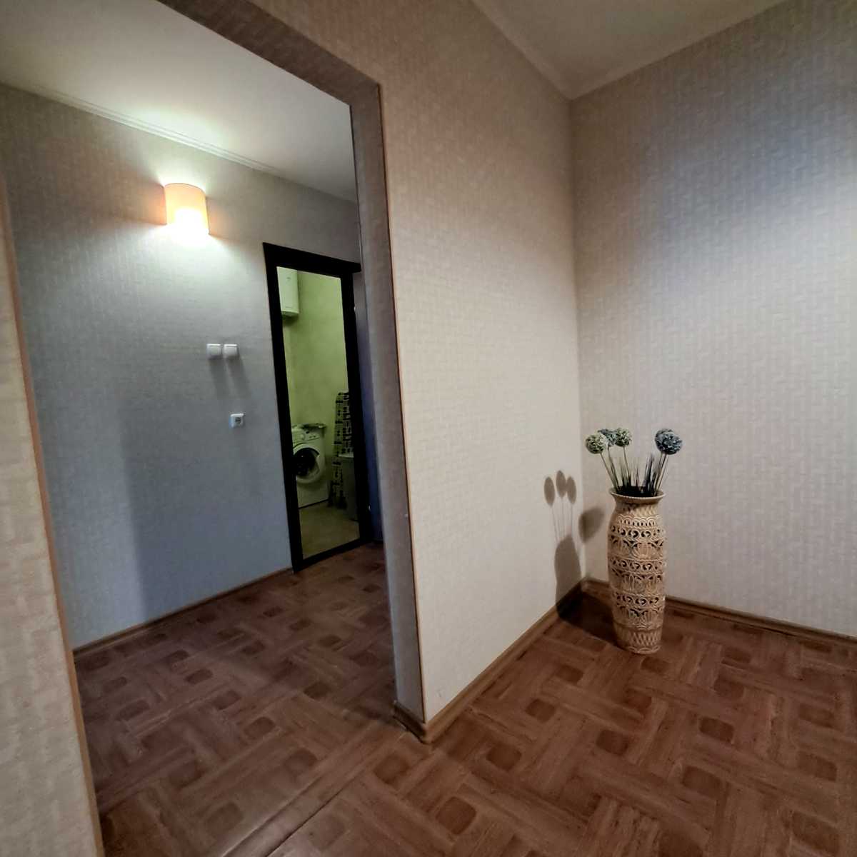 1879301360956086