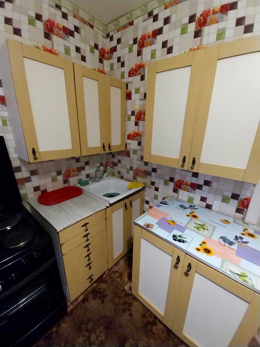 1879303996789160